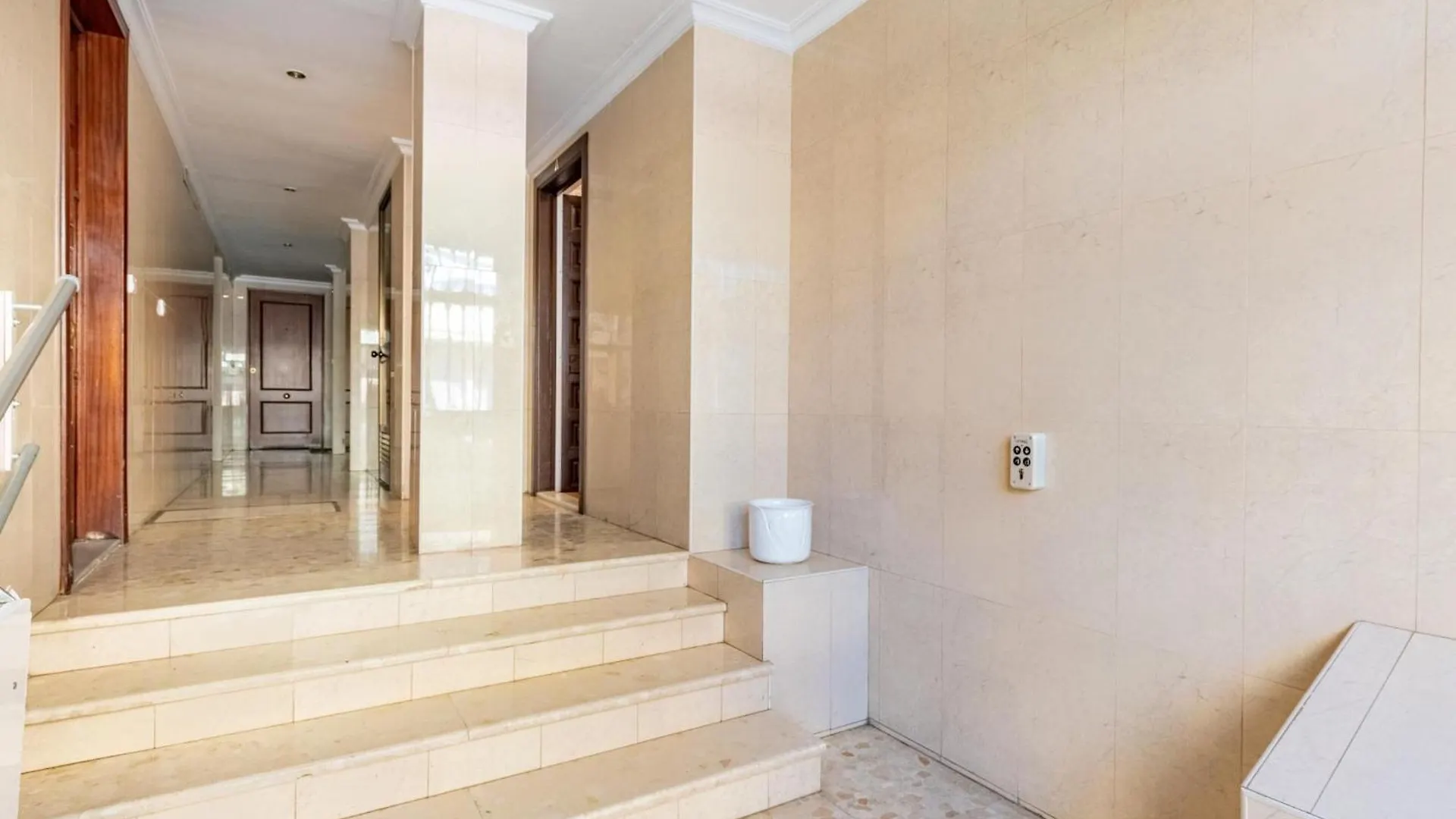 Holi-Rent Argentario Apartment Seville