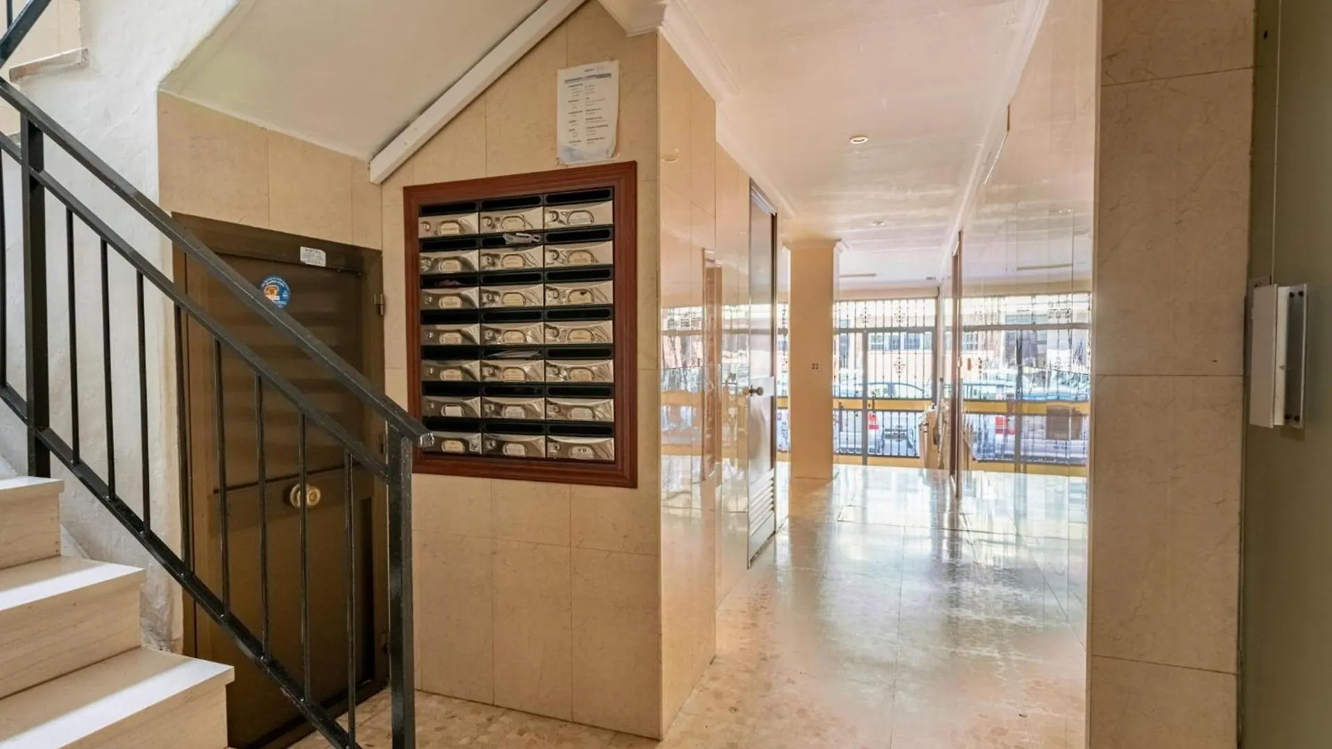 Holi-Rent Argentario Apartment Seville