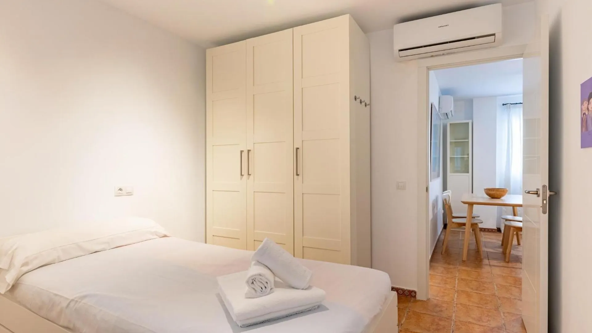 Holi-Rent Argentario Apartment Seville