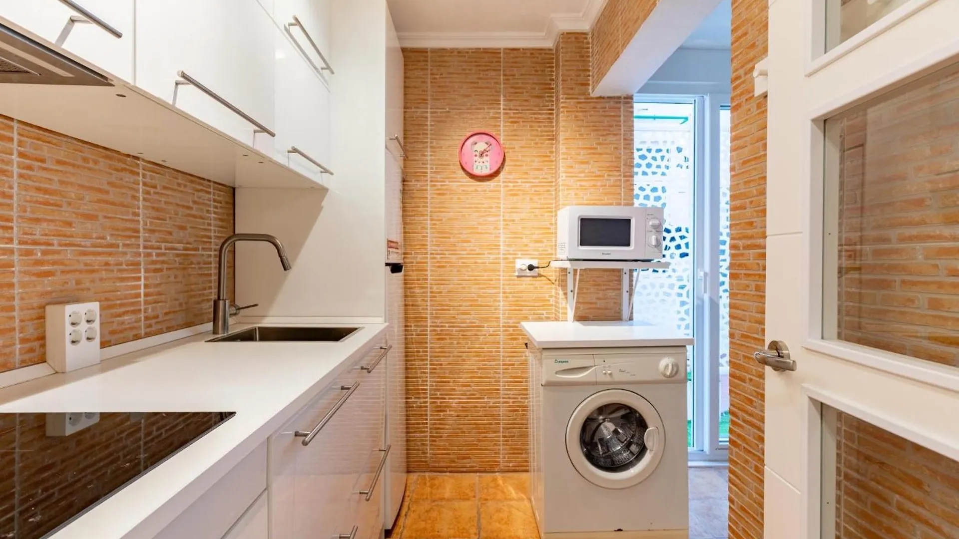 Holi-Rent Argentario Apartment Seville