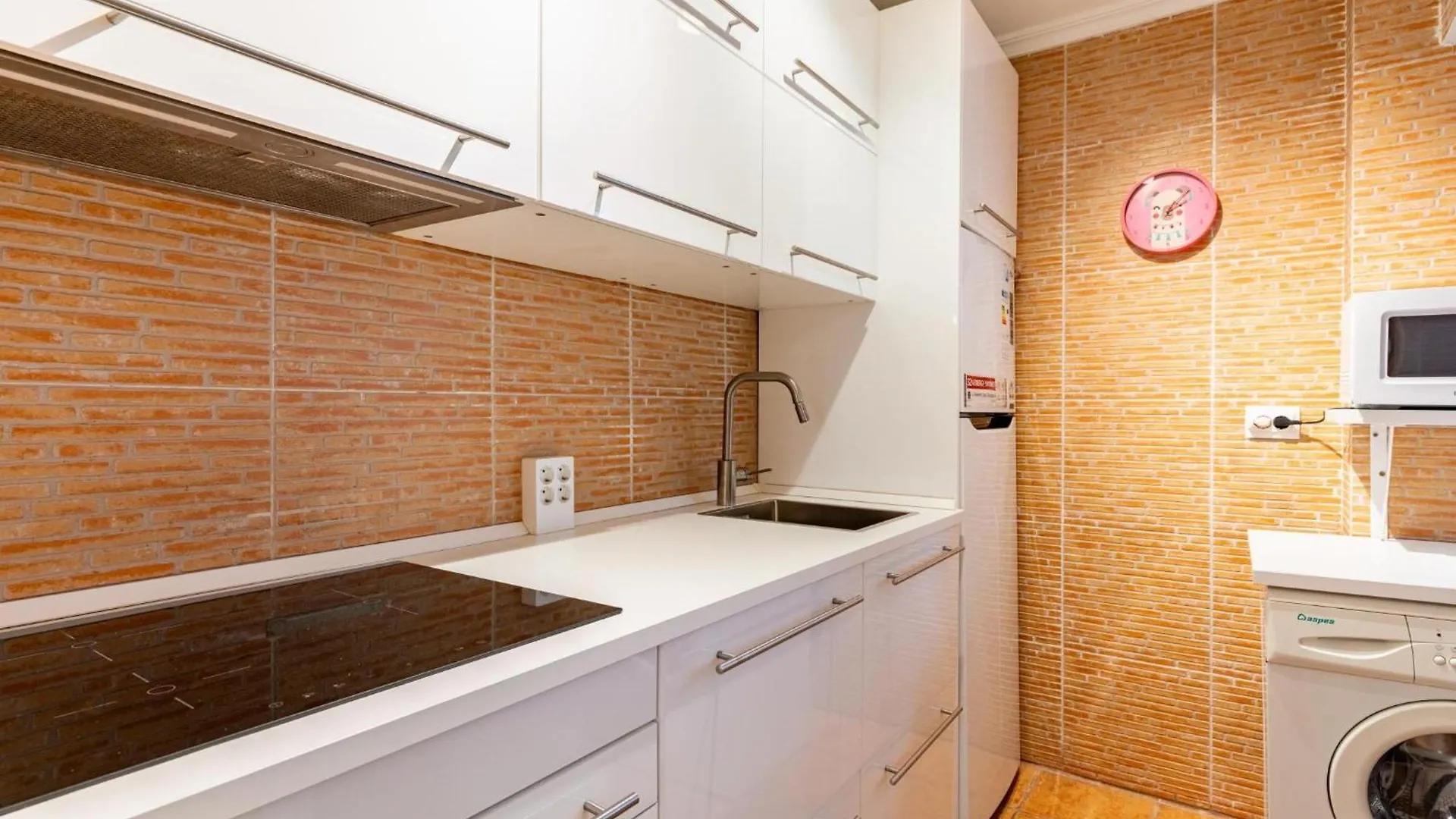 Holi-Rent Argentario Apartment Seville
